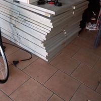 SCAFFALI