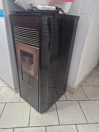 Stufa a pellet OPERA BELLINI canalizzata 8kW