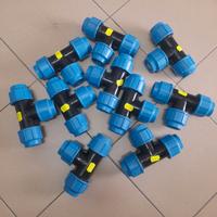 10 pz. raccordo a tee per tubo in polietilene 32mm