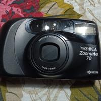 macchina fotografica vintage YASHICA 