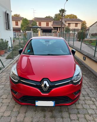 Renault Clio Moschino Intens 0.9 TCe 75cv