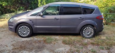 Ford S Max Titanium