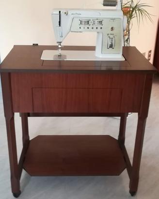 Macchina da cucire Vintage "SINGER 740/760"