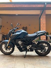 Honda CB125R 2023