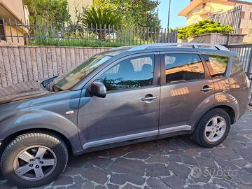 Mitsubishi autlander