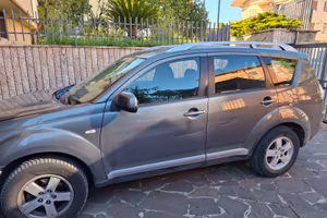 Mitsubishi autlander
