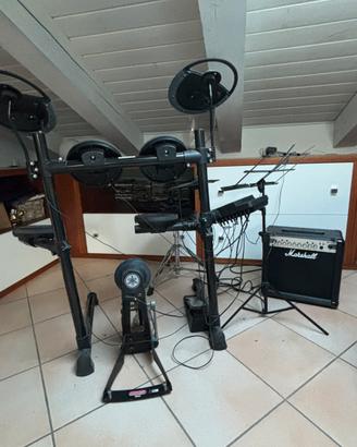 Batteria elettronica YAMAHA DTX402K