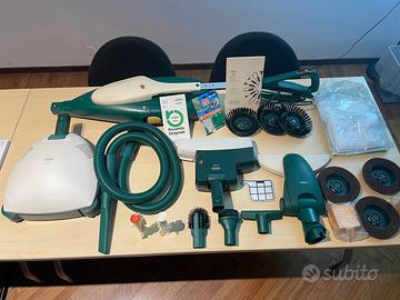 Folletto VK135 compreso accessori