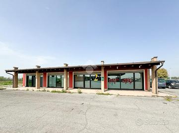 NEGOZIO A QUINZANO D'OGLIO