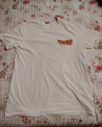 t-shirt off-white