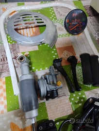 Vedo ricambi per vespa 50pks anno 83