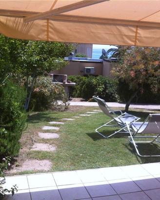 Costa Rei, trivano con giardino e posto auto