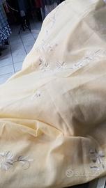 tovaglia ricamata a mano vintage 