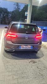 autovettura golf metano