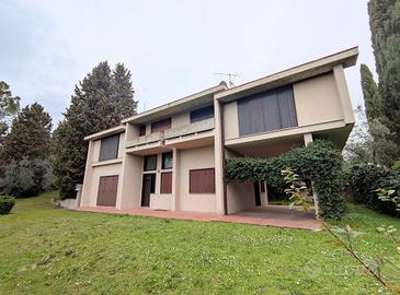 Bifamiliare a Terni