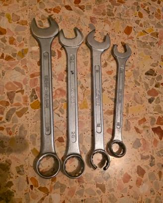 set 4 chiavi combinate