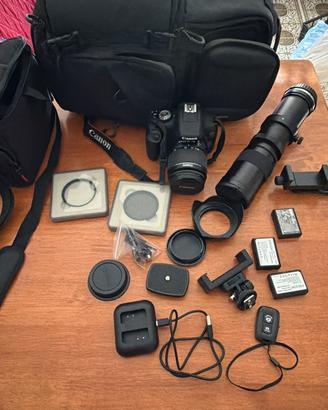 Canon eos2000d con accessori
