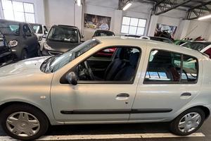Clio unico proprietario solo 6900km reali unica