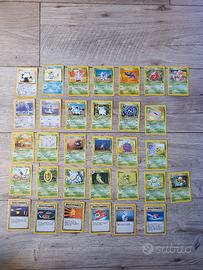 lotto 32 carte pokemon 
