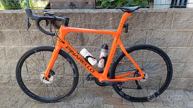 bicicletta da corsa Pinarello paris