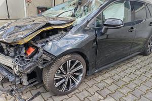 2022 Toyota COROLLA SPORT TOURING 2.0 INCIDENTATA