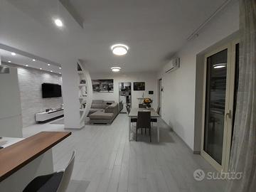 Appartamento in zona Castelluccio "ristrutturato"