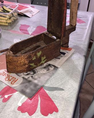 Ferro da stiro a carbone