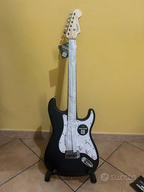 Chitarra Fender Squier Debut Series Stratocaster