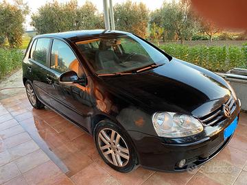 Volkswagen Golf 5p 1.9 tdi Blue-T