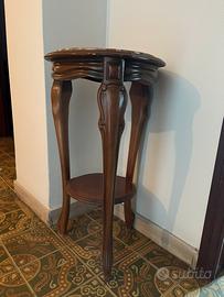 Tavolino portaoggetti