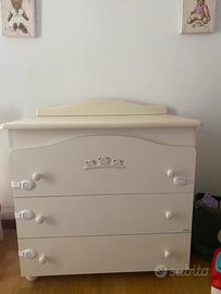 Fasciatoio/cassettiera con orsetto