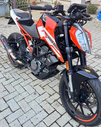 Ktm duke 125