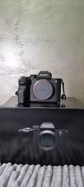 SONY A7 IV CON SCATOLA E ACCESSORI ORIGINALI