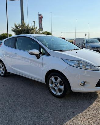 FORD Fiesta 1.2 82 CV 3p. Titanium