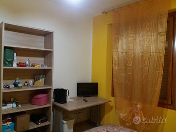 Singola con letto matrimoniale per lavoratrice o s