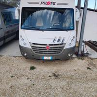 Motorhome pilote g740 g,doppio pavimento