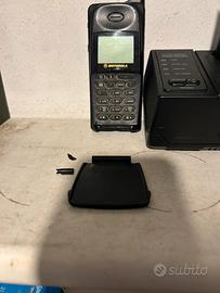 Telefono gsm motorola 8700