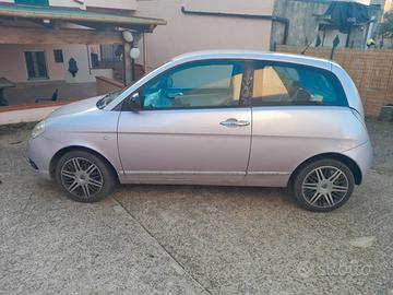 ypsilon multijet 1300