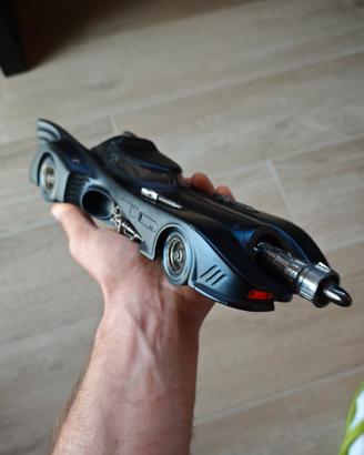 Hot Wheels Batmobile S03 2004
