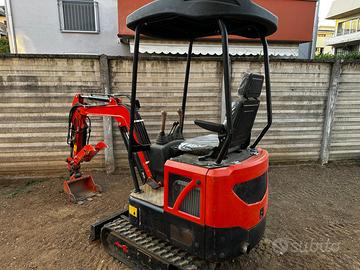 Scavatore 15 quintali 24 cv 190 ore soltanto!