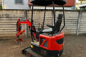 Scavatore 15 quintali 24 cv 190 ore soltanto!