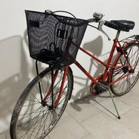 City bike Bicicletta vintage classicaUrbania
