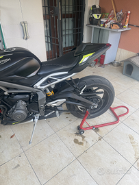Triumph street triple 765 RS