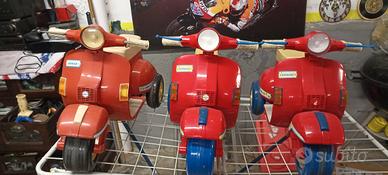 lotto di tre vespe giocattolo chicco vintage 