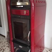 Stufa a legna con forno marca Sideros