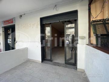 Negozio Quarto [Cod. rif 3281517ACG]