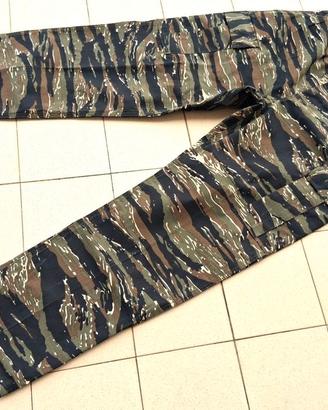 Pantaloni U.S. Army Tiger Stripes tg. L mai usati