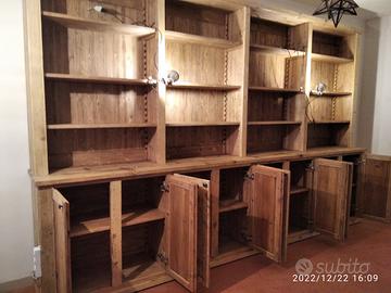 credenza con alzata in legno vecchio ante ripiani