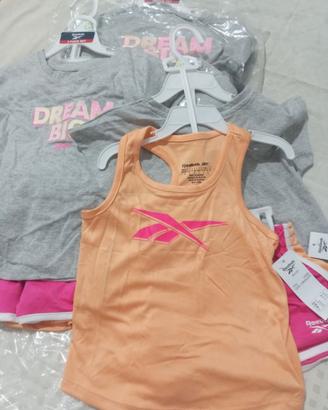 Stock abbigliamento bimbi