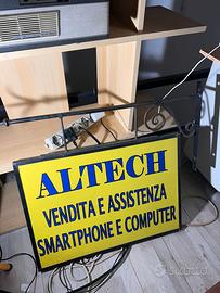 Insegna Altech con staffa decorativa in ferro
